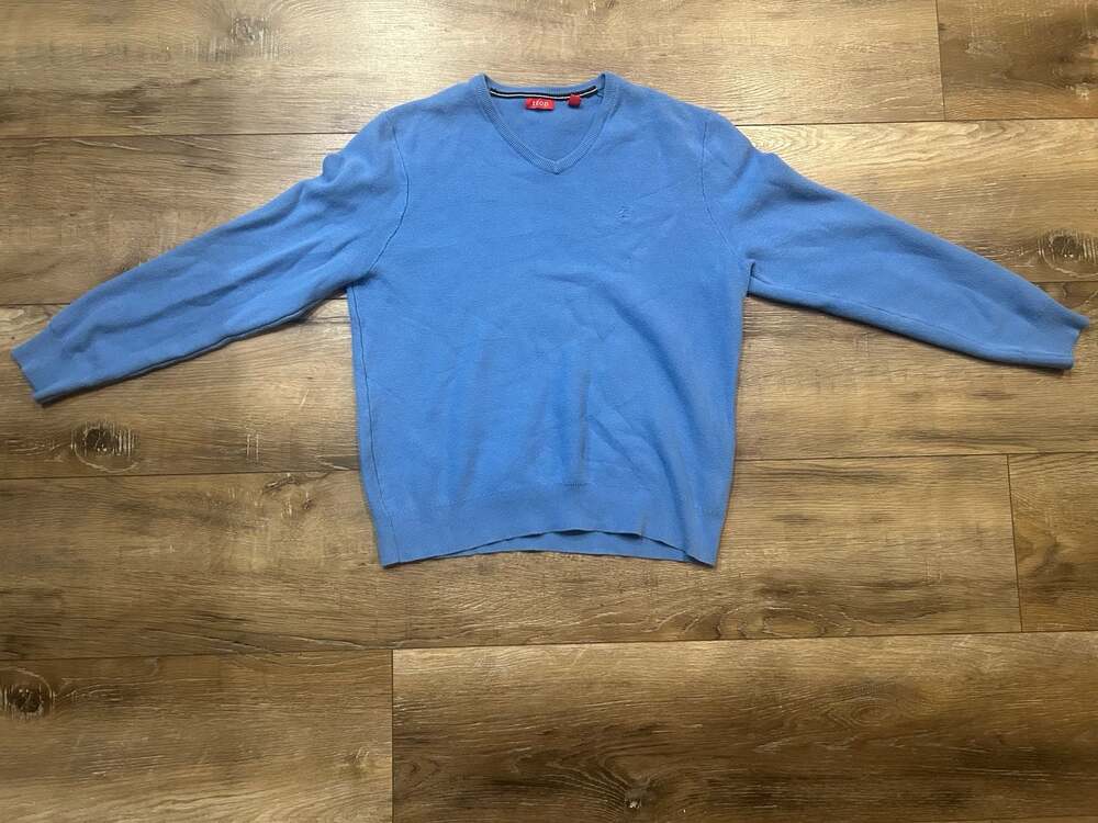 Vintage V-neck iZod Pullover Sweater